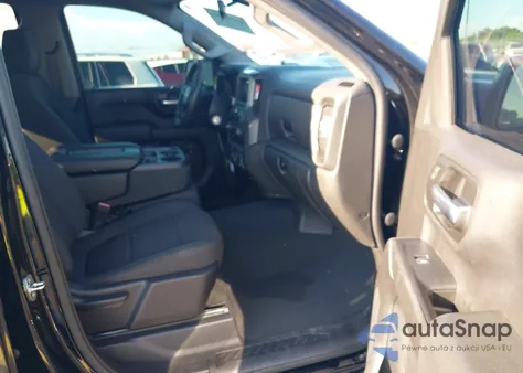 2021 Chevrolet Silverado 1500 2Wd Short Bed Custom z USA, uszkodzony, nr VIN 3GCPWBEK9MG384946